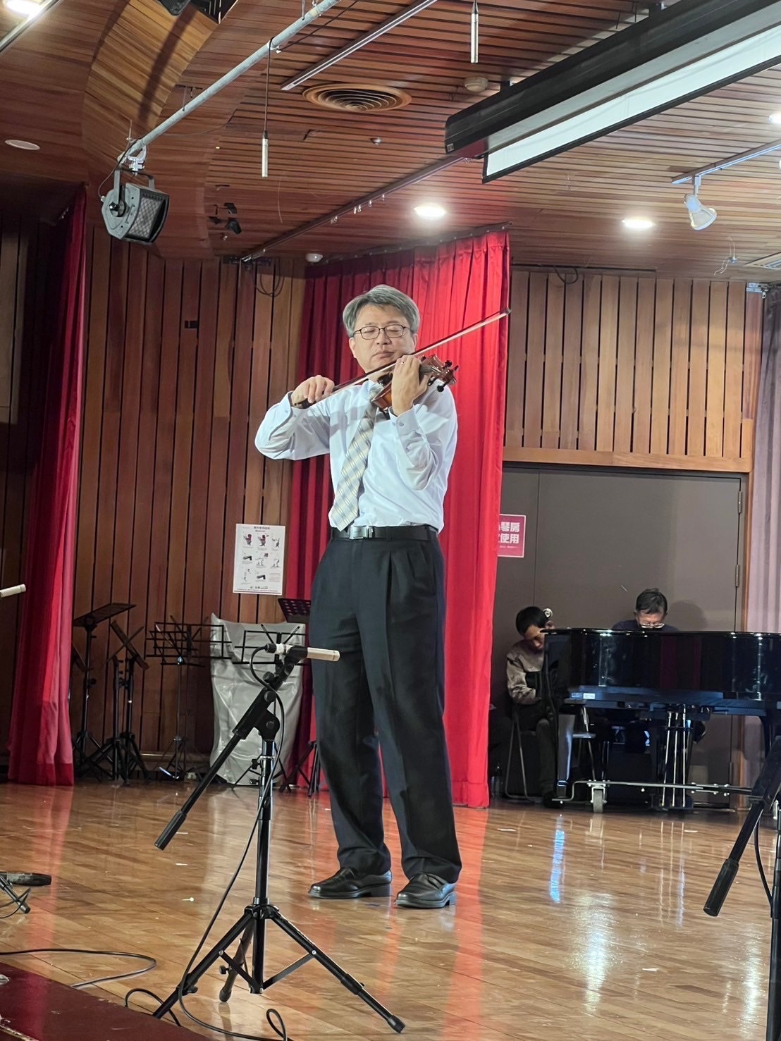 小提琴演奏